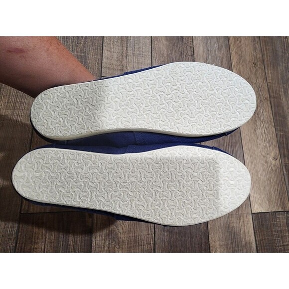 New Women's Toms Classic Canvas Slip On Shoes Navy Blue Size 7W (37) - Picture 5 of 6